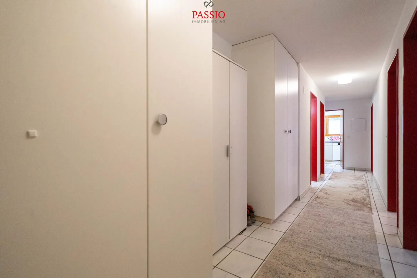 Incantevole appartamento giardino 4,5 locali in posizione tranquilla - Foto 14 di 26