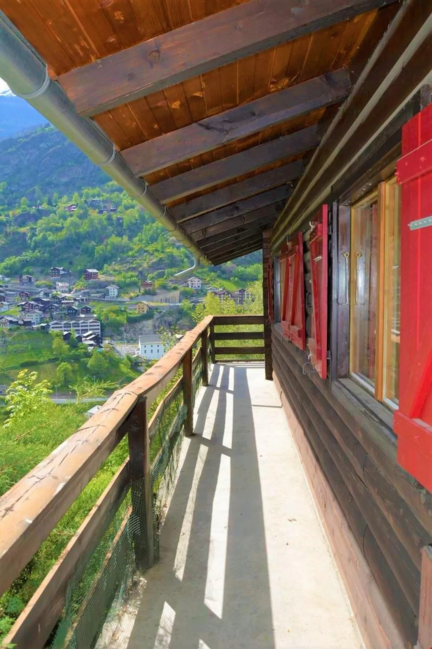 Renovation-Needed Chalet near Staldenried in Beautiful Surroundings - Photo 2 of 15