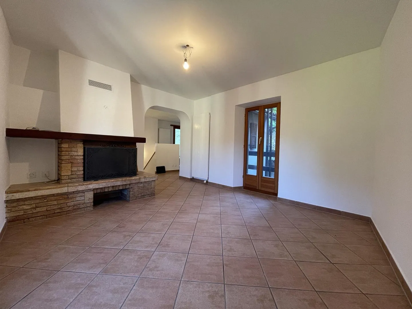 Fascinating 3.5 Room House with Garden and Parking - Photo 7 of 13