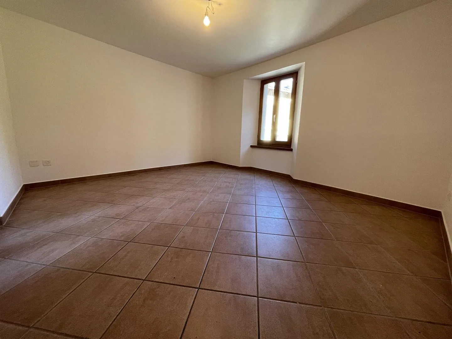 Fascinating 3.5 Room House with Garden and Parking - Photo 10 of 13