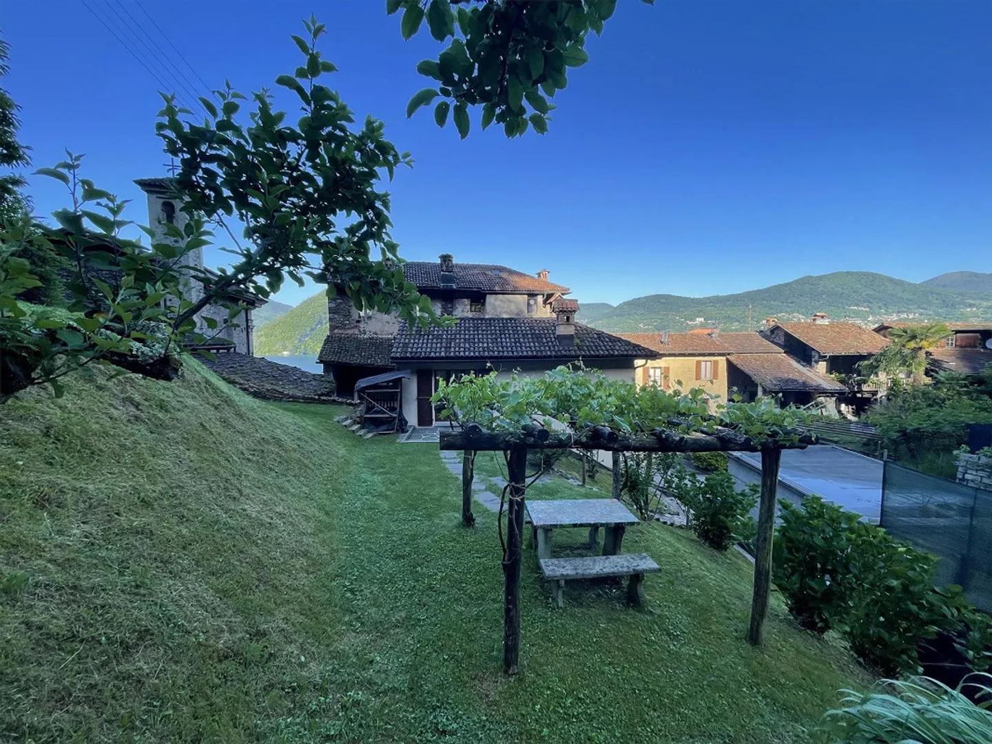 Fascinating 3.5 Room House with Garden and Parking - Photo 13 of 13