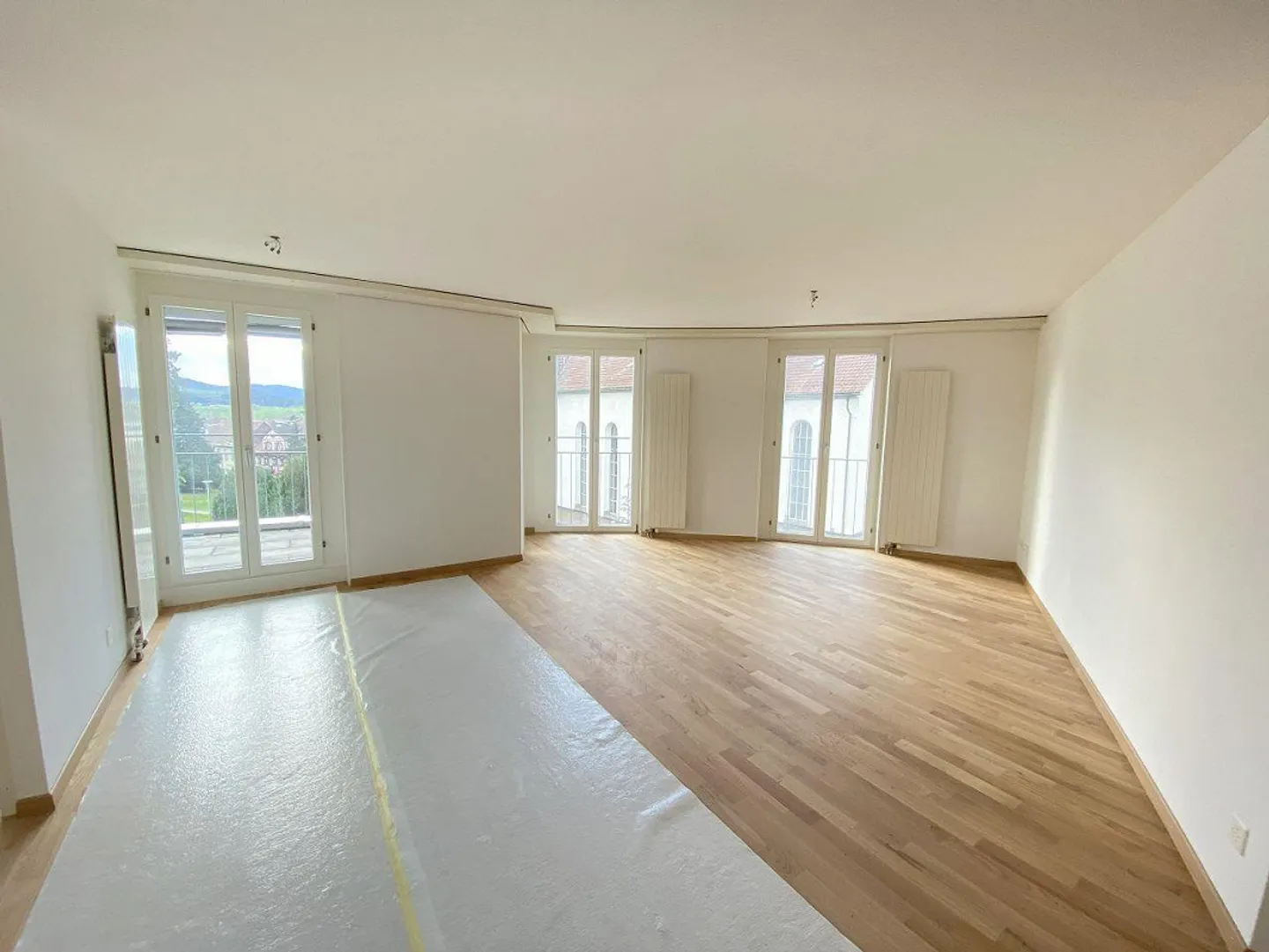 Zentrale 4.5 Zimmerwohnung - Foto 2 von 10