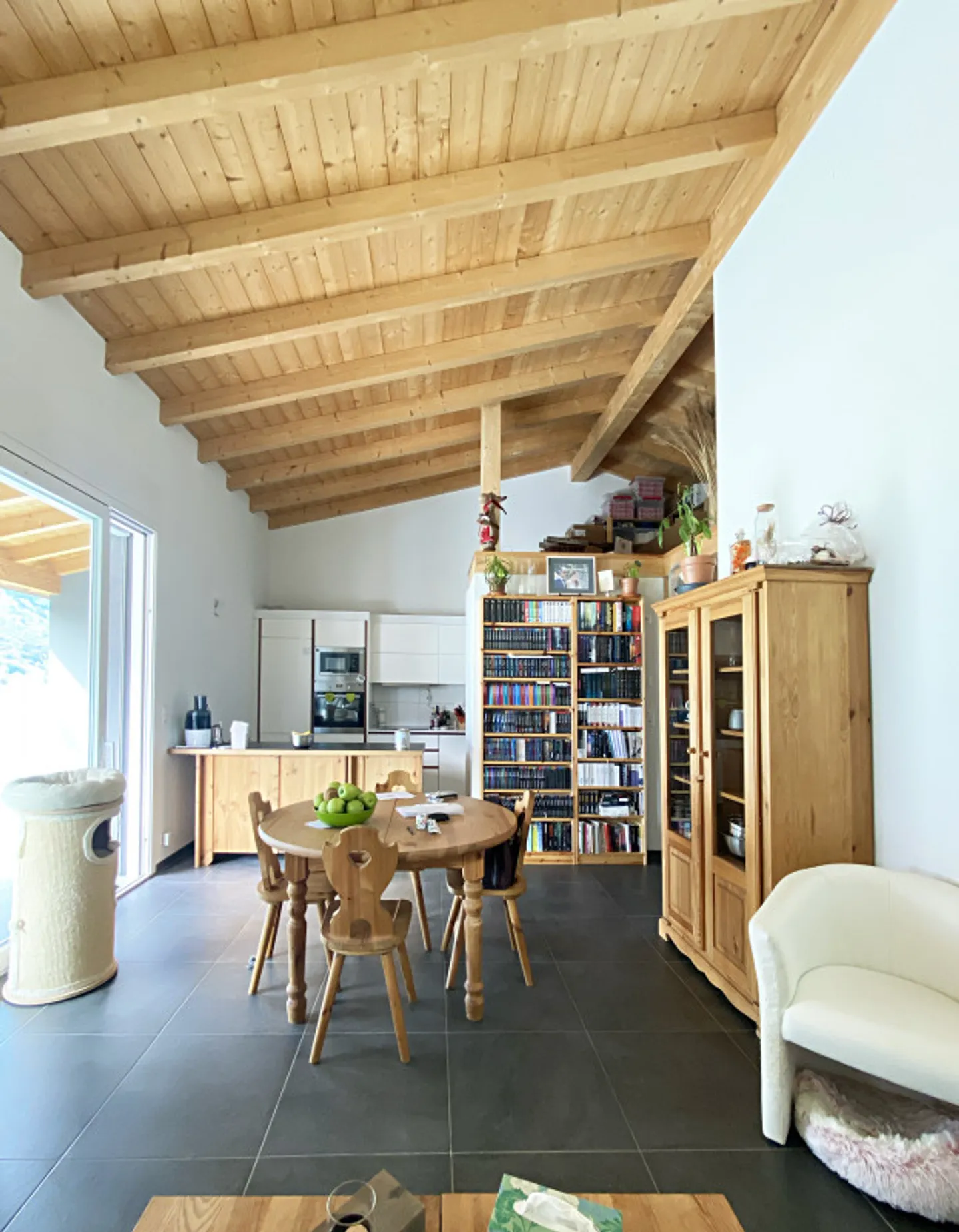 Ultimo lotto! Questo appartamento di 3,5 locali è perfetto per vivere o investire! - Foto 1 di 13