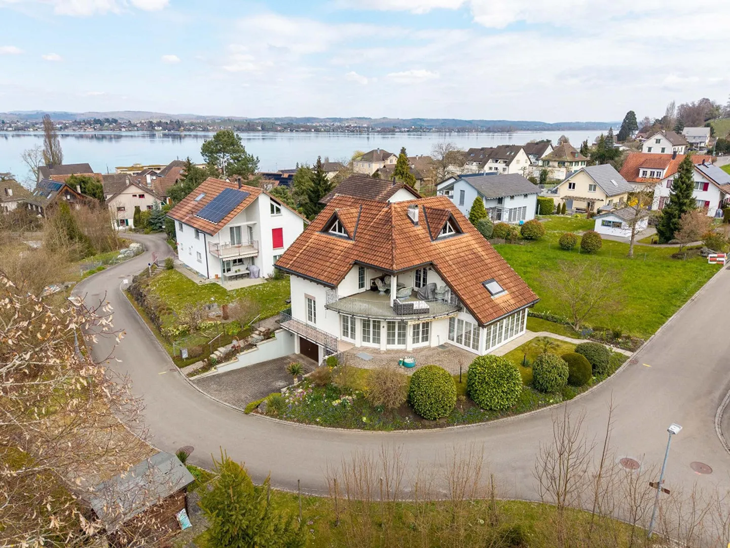 Residential building with two living units and separate garden by the stream - Photo 1 of 7
