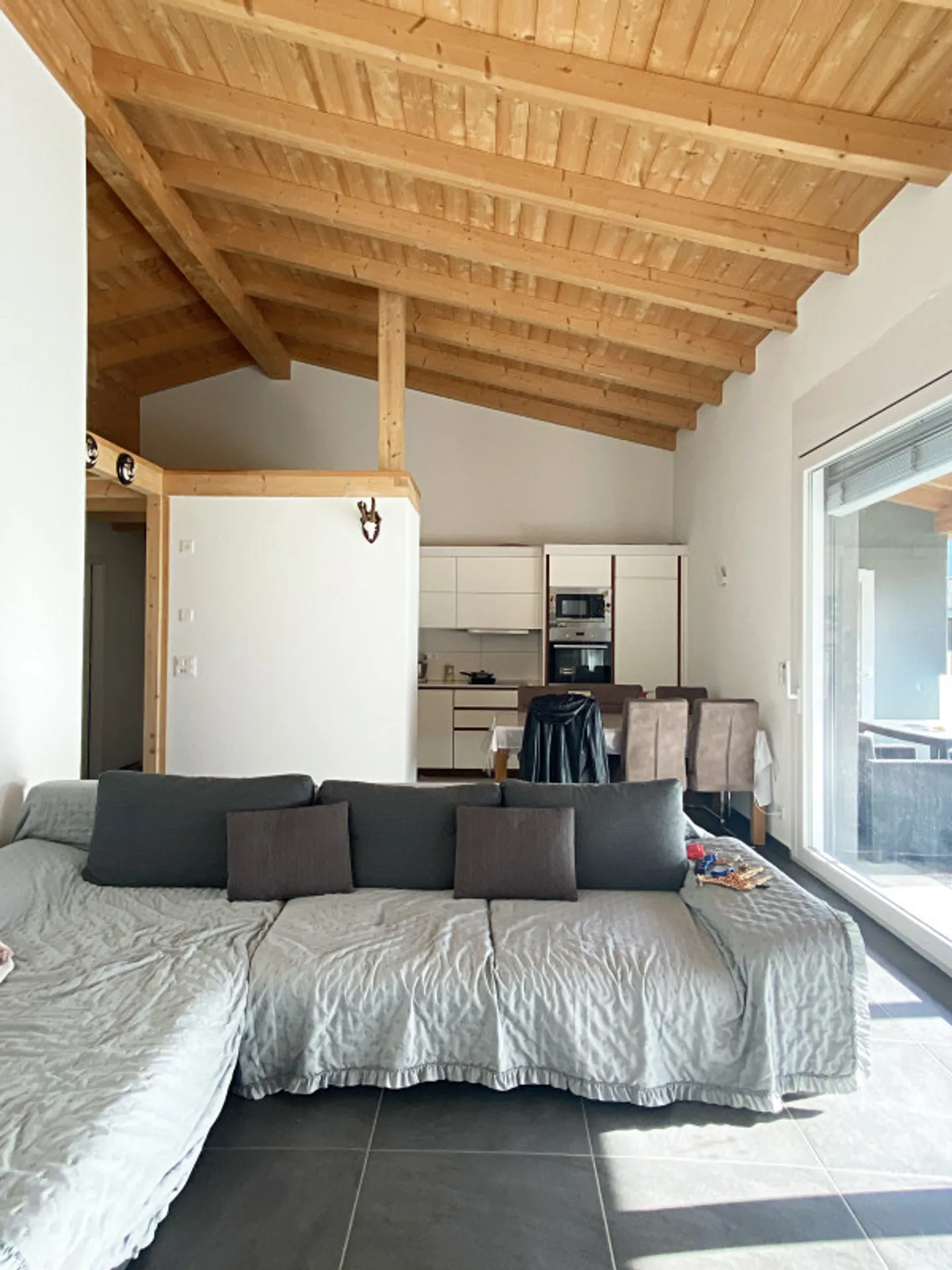 Ultimo lotto! Questo appartamento di 3,5 locali è perfetto per vivere o investire! - Foto 6 di 13