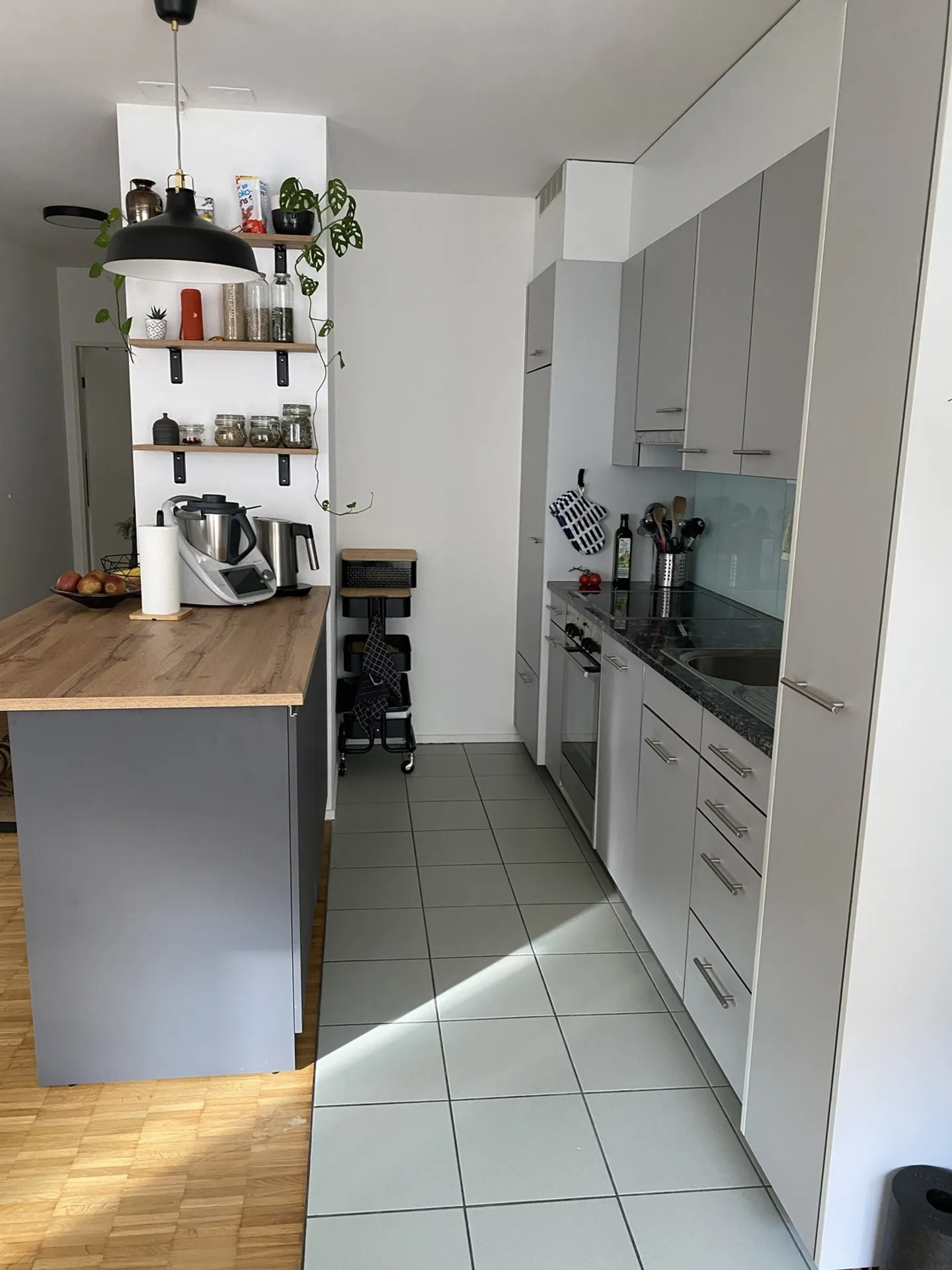 APPARTAMENTO 2½ STANZE A BASEL - KLYBECK, ARREDATO, TEMPORANEO - Foto 5 di 9