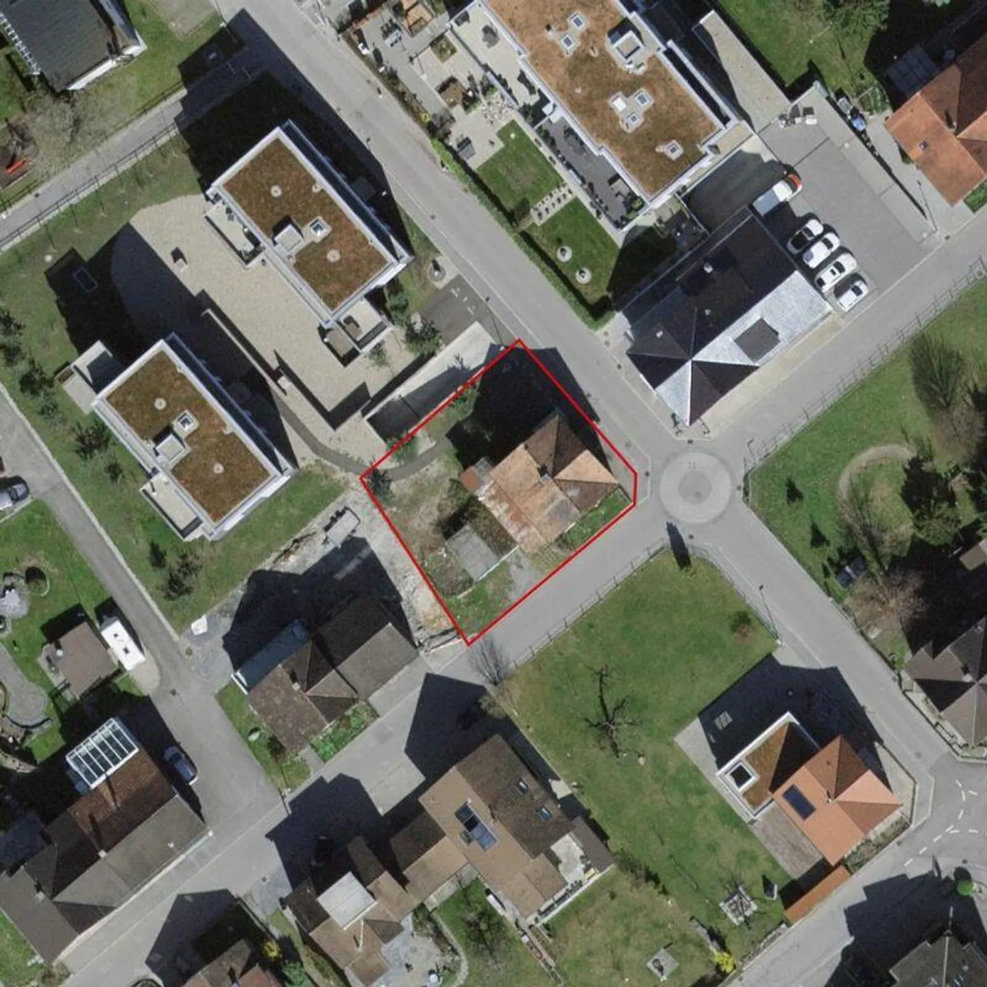 Single-family home with expansion potential - Photo 3 of 4