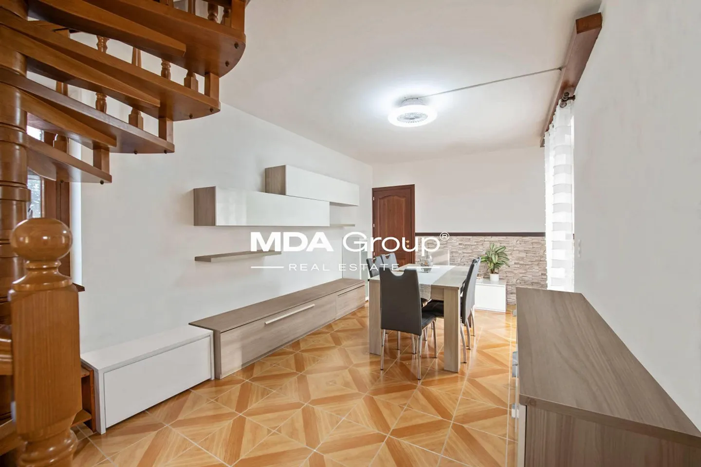 Casa unifamiliare - Chiasso - Foto 6 di 13