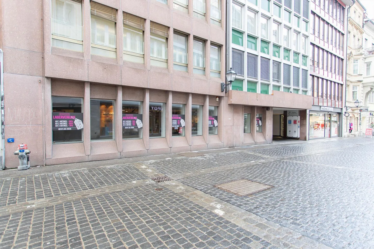Unique Pop-Up Store Space in Prime Location in St. Gallen! - Photo 9 of 9