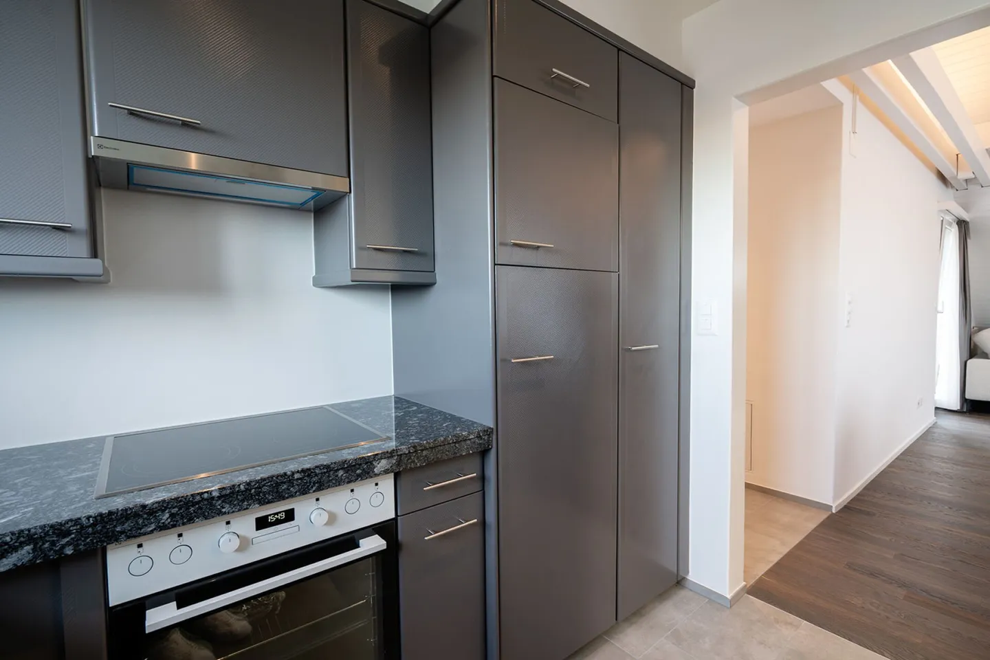 MODERNE UND STILLVOLLE DACHWOHNUNG - Photo 5 sur 16