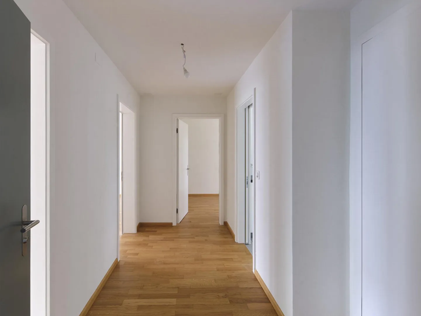 First rental: Living in a quiet location on the raised ground floor - Photo 1 of 8