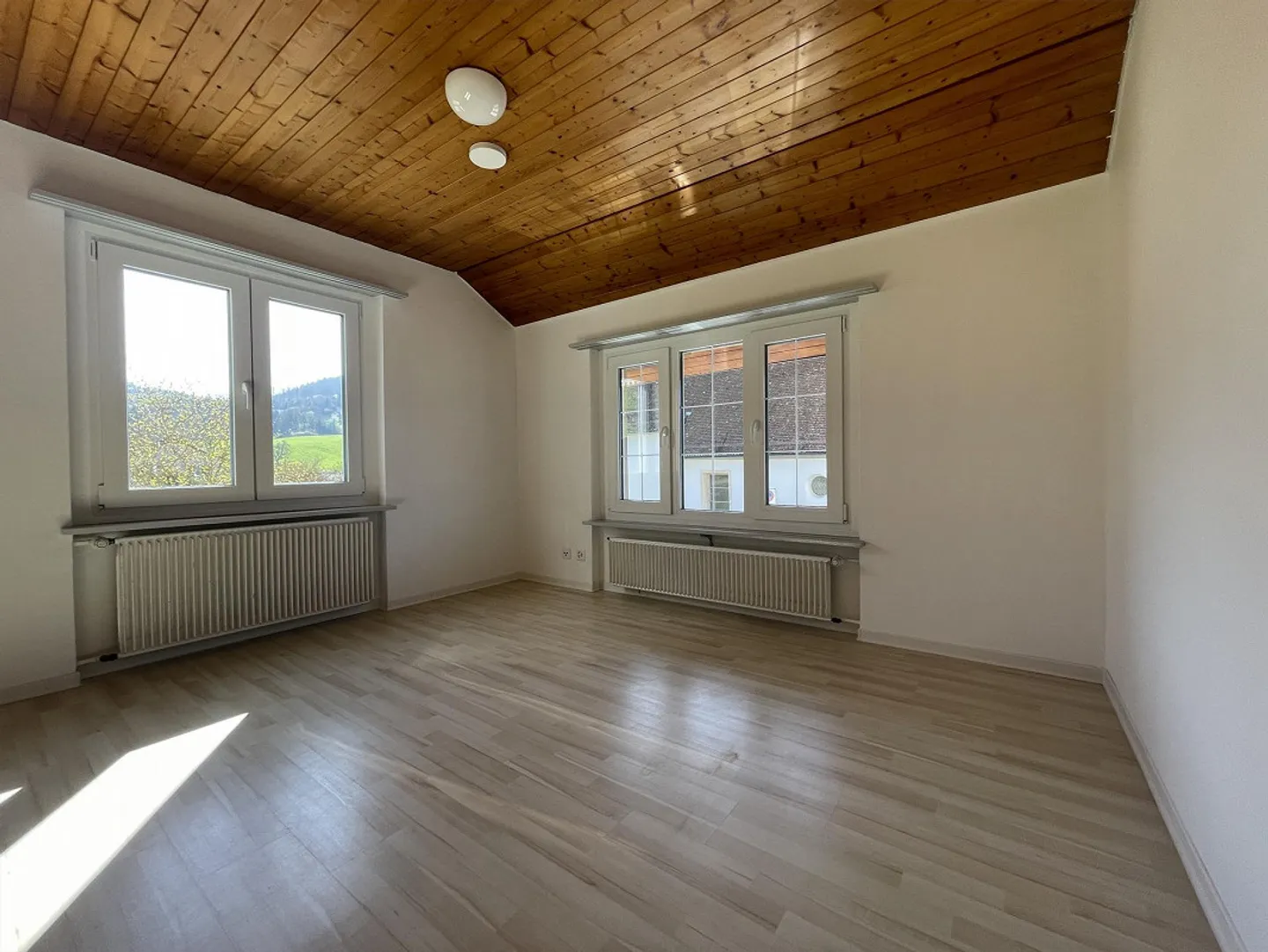 Un appartement lumineux et calme de 64m² au centre du village. - Photo 7 sur 16