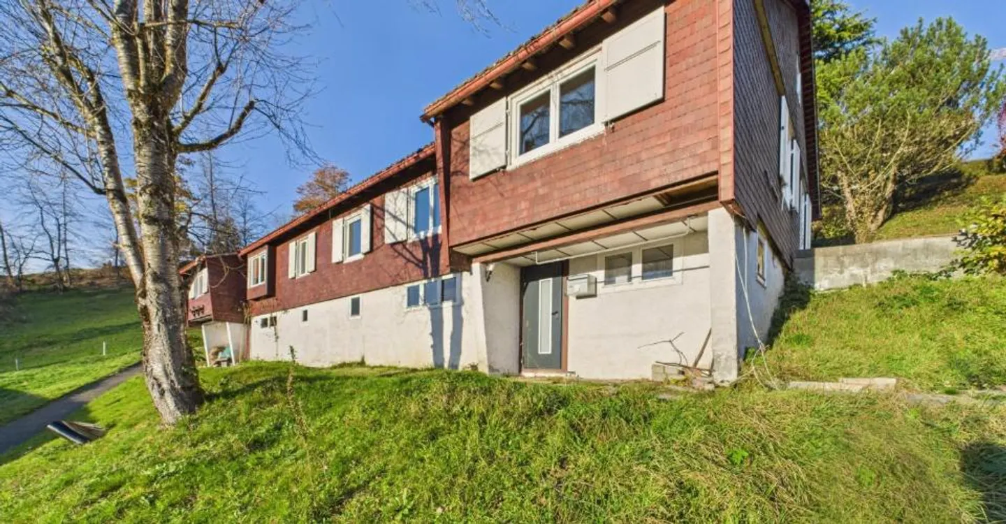 Einzigartiges Duplexhaus in Wattwil - Ideales Zuhause für Familie - Photo 1 of 11