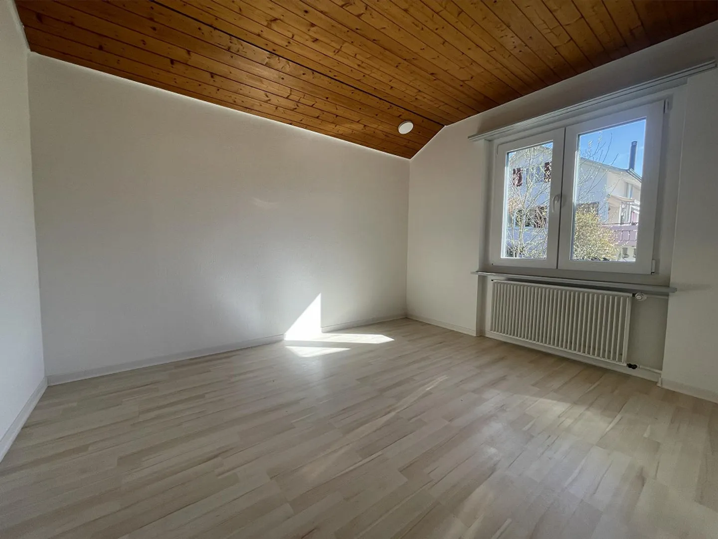 Un appartement lumineux et calme de 64m² au centre du village. - Photo 11 sur 16