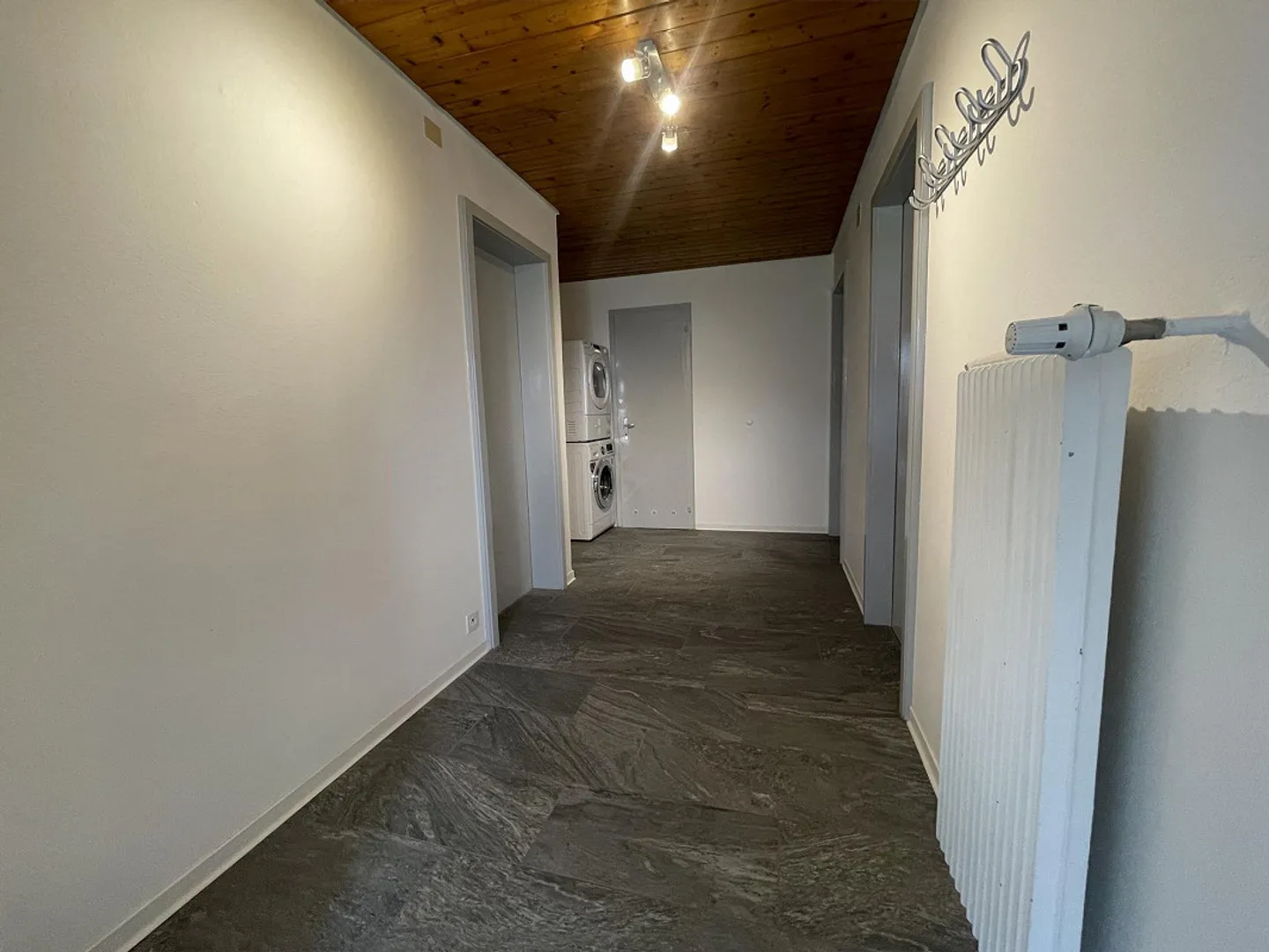 Un appartement lumineux et calme de 64m² au centre du village. - Photo 3 sur 16