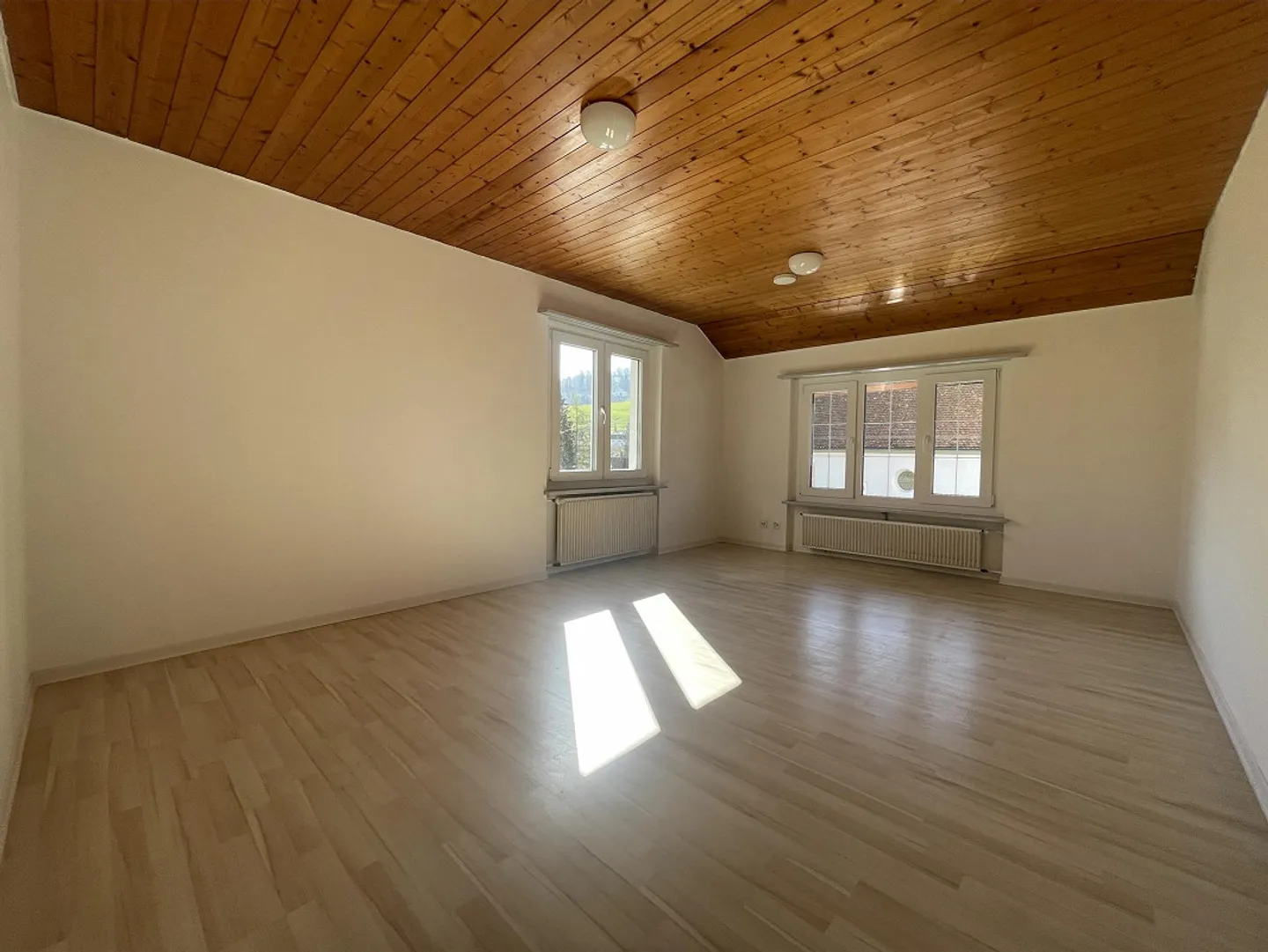 Un appartement lumineux et calme de 64m² au centre du village. - Photo 6 sur 16