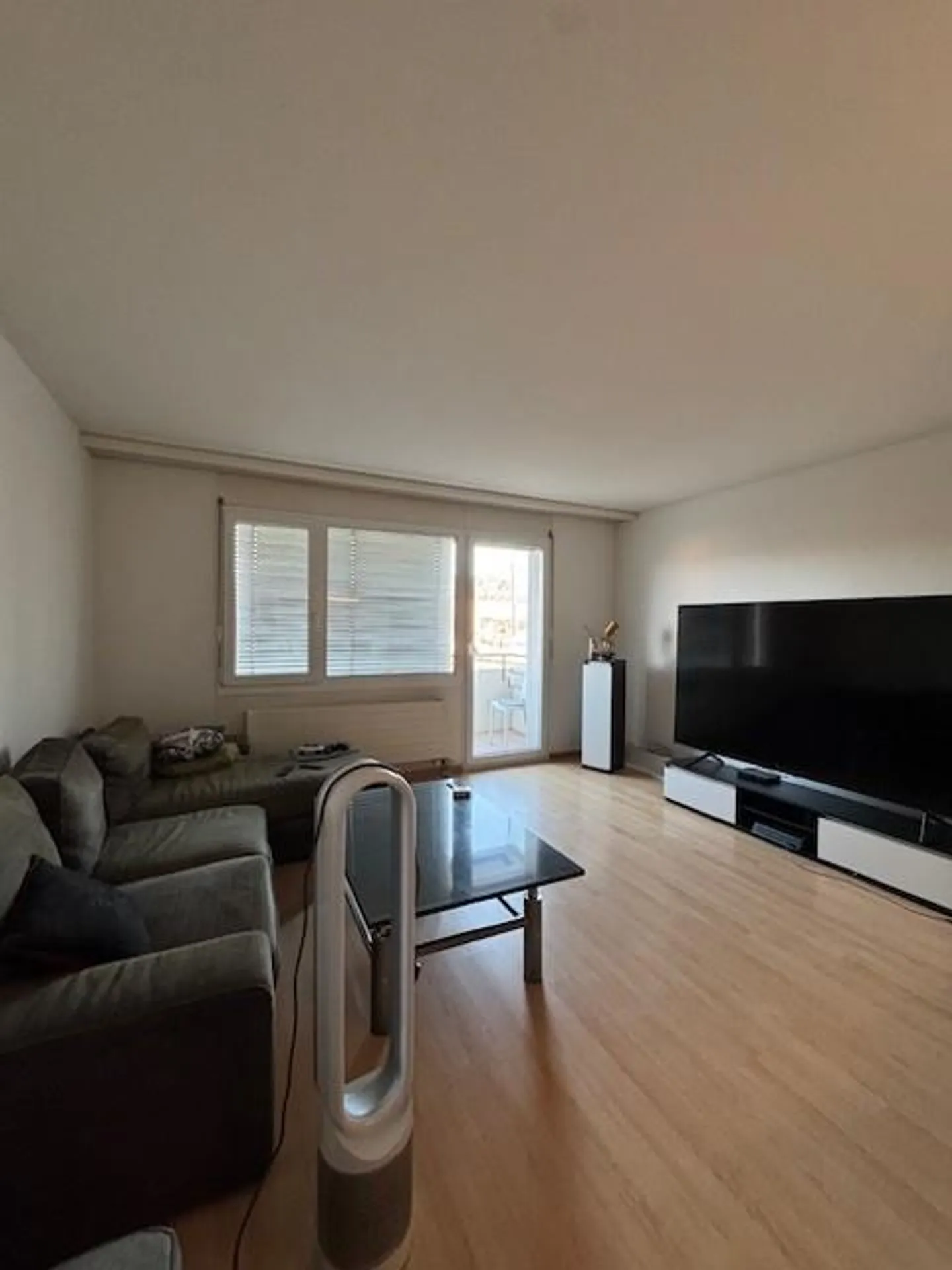 Appartement 4.5 pièces à louer dans un emplacement central à Wichtrach - Photo 1 sur 9