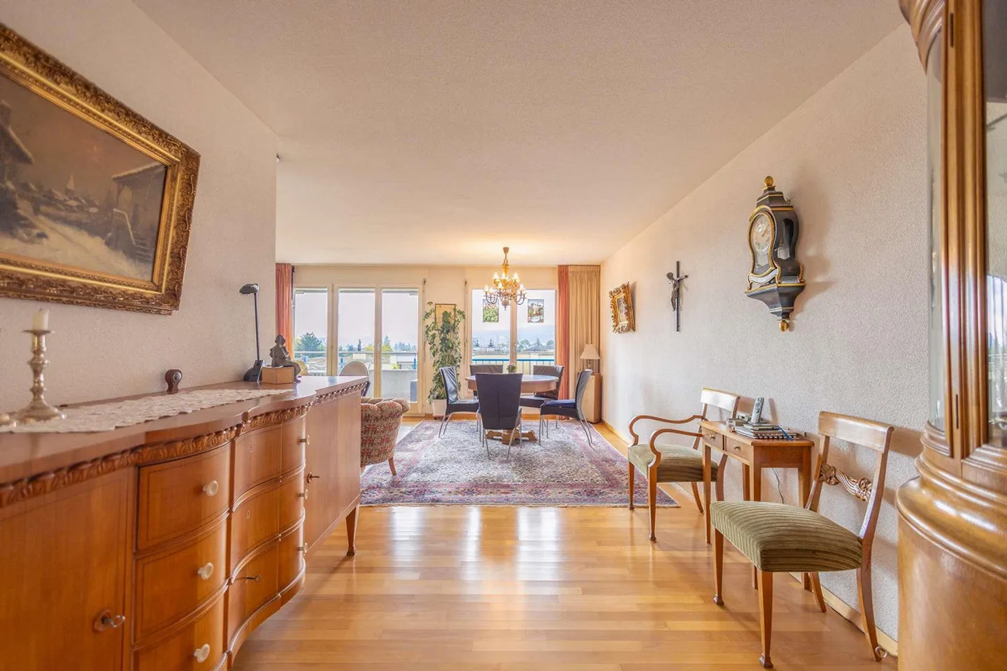 Helle, ruhige 4.5-Zimmerwohnung mit Alpenblick in Wallisellen - Foto 2 von 15