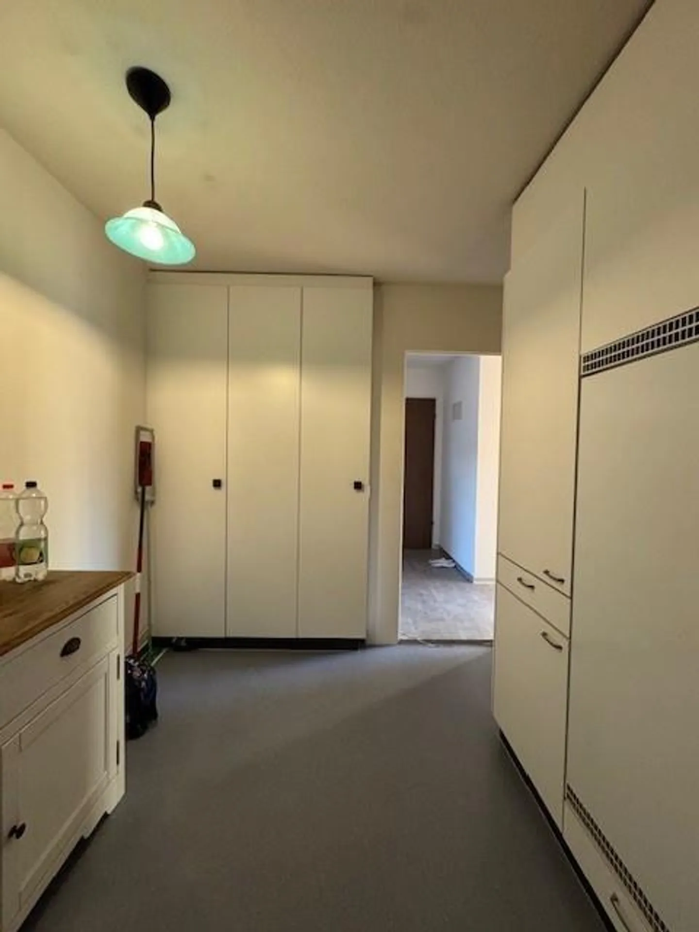 Appartement 4.5 pièces à louer dans un emplacement central à Wichtrach - Photo 3 sur 9