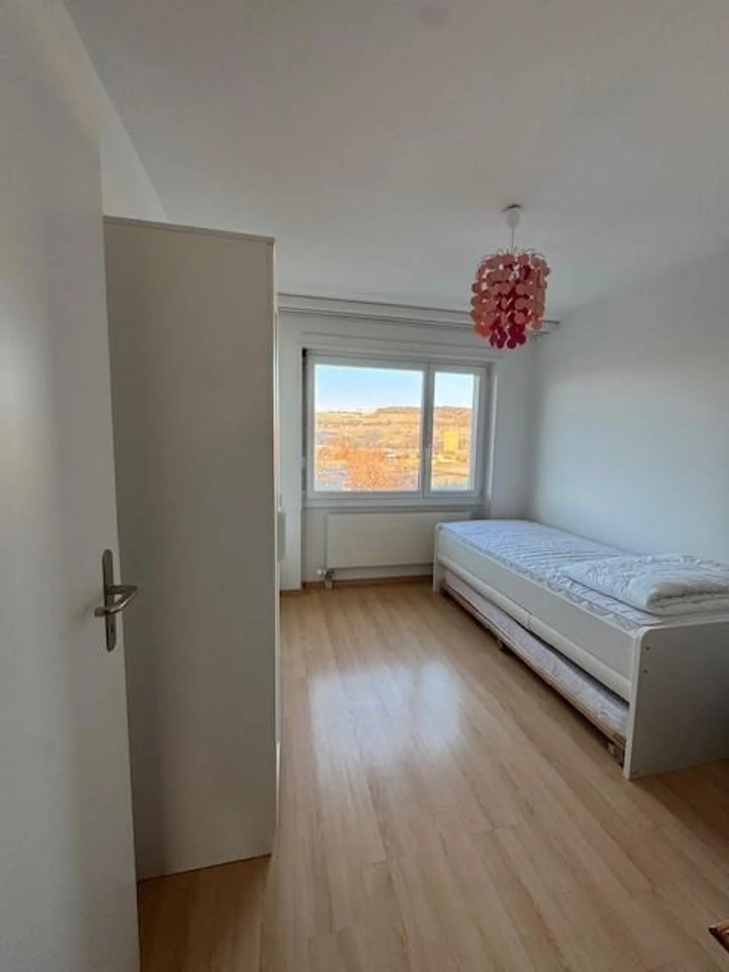 Appartement 4.5 pièces à louer dans un emplacement central à Wichtrach - Photo 6 sur 9