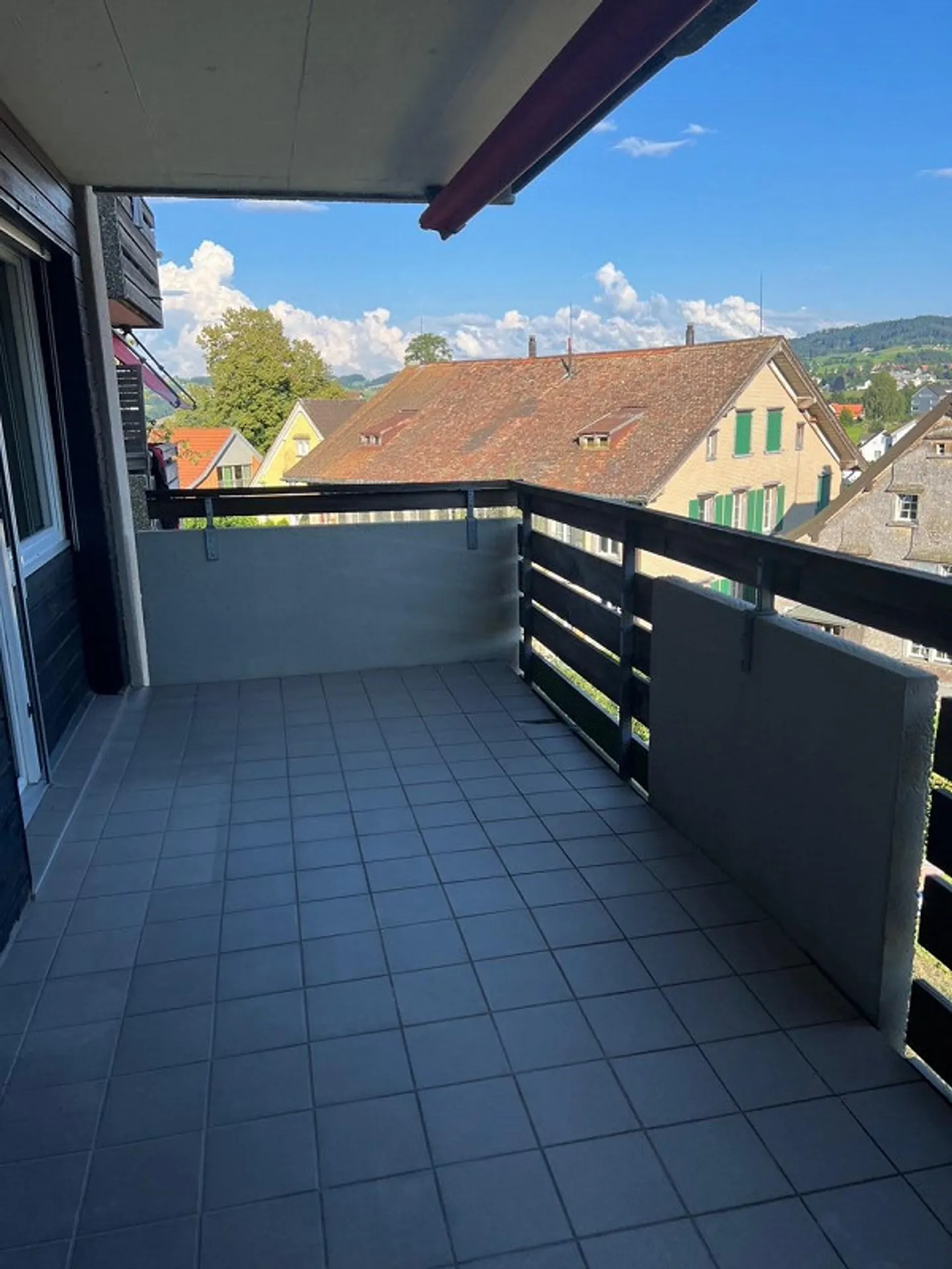 Appartamento 4 1/2 stanze 1° piano - Foto 3 di 13