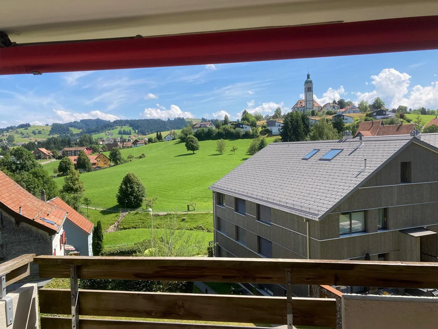 Appartamento 4 1/2 stanze 1° piano - Foto 1 di 13