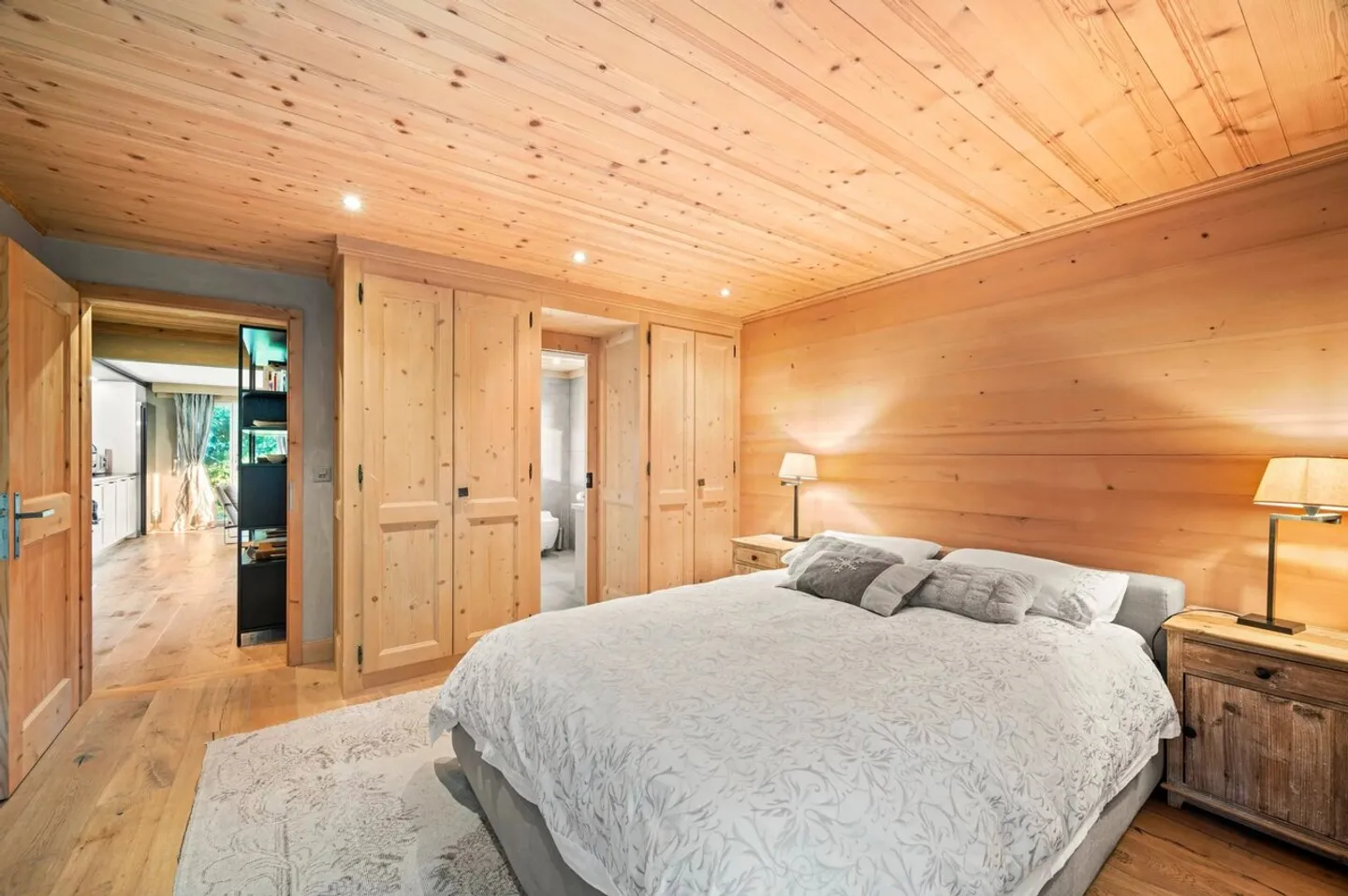 Apartment in the center of Gstaad - Photo 6 of 10