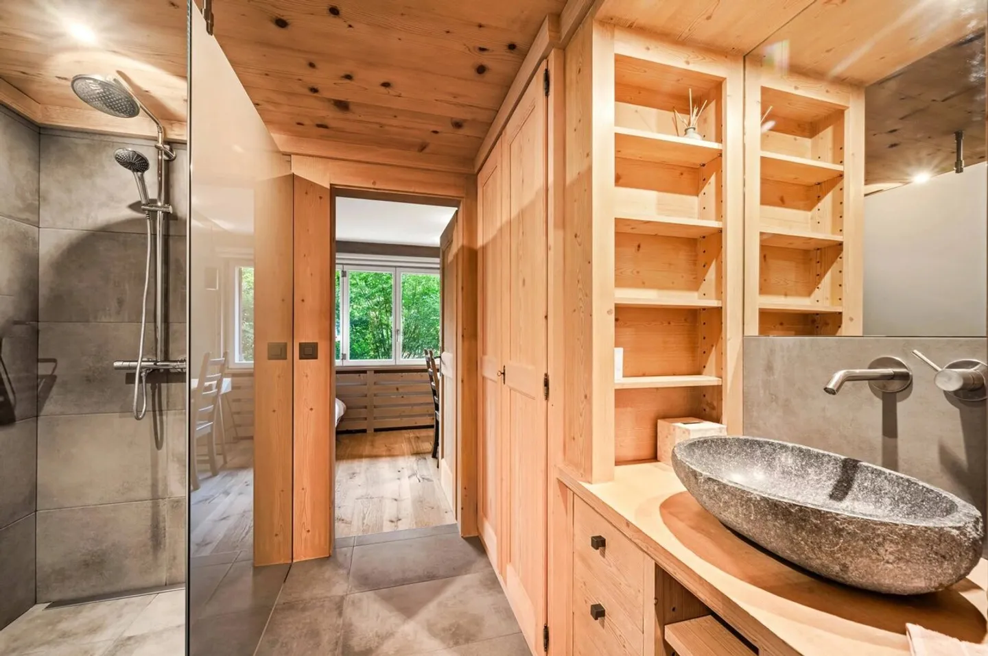 Apartment in the center of Gstaad - Photo 9 of 10