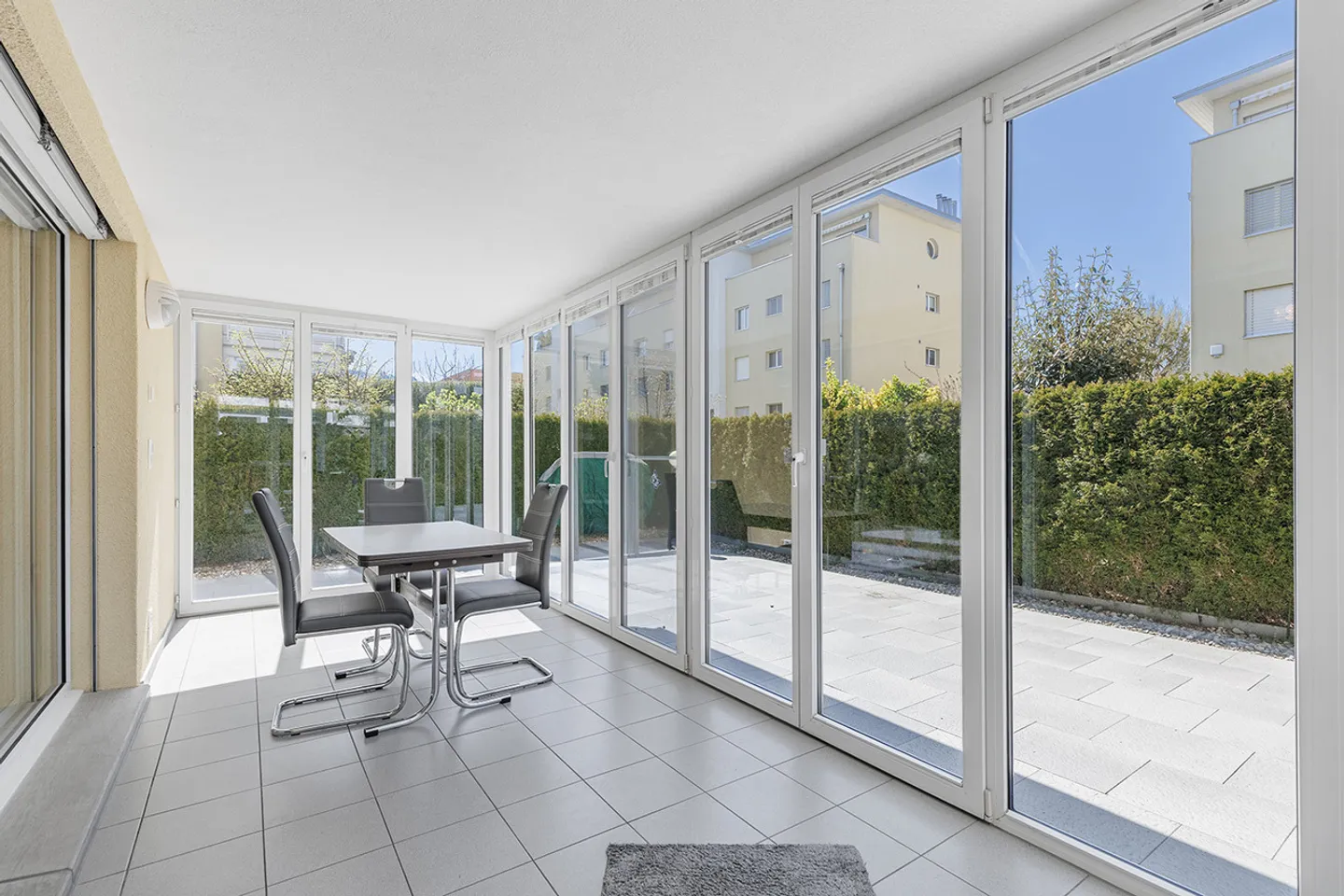 Family-friendly home with sunny garden seating area - Photo 7 of 9