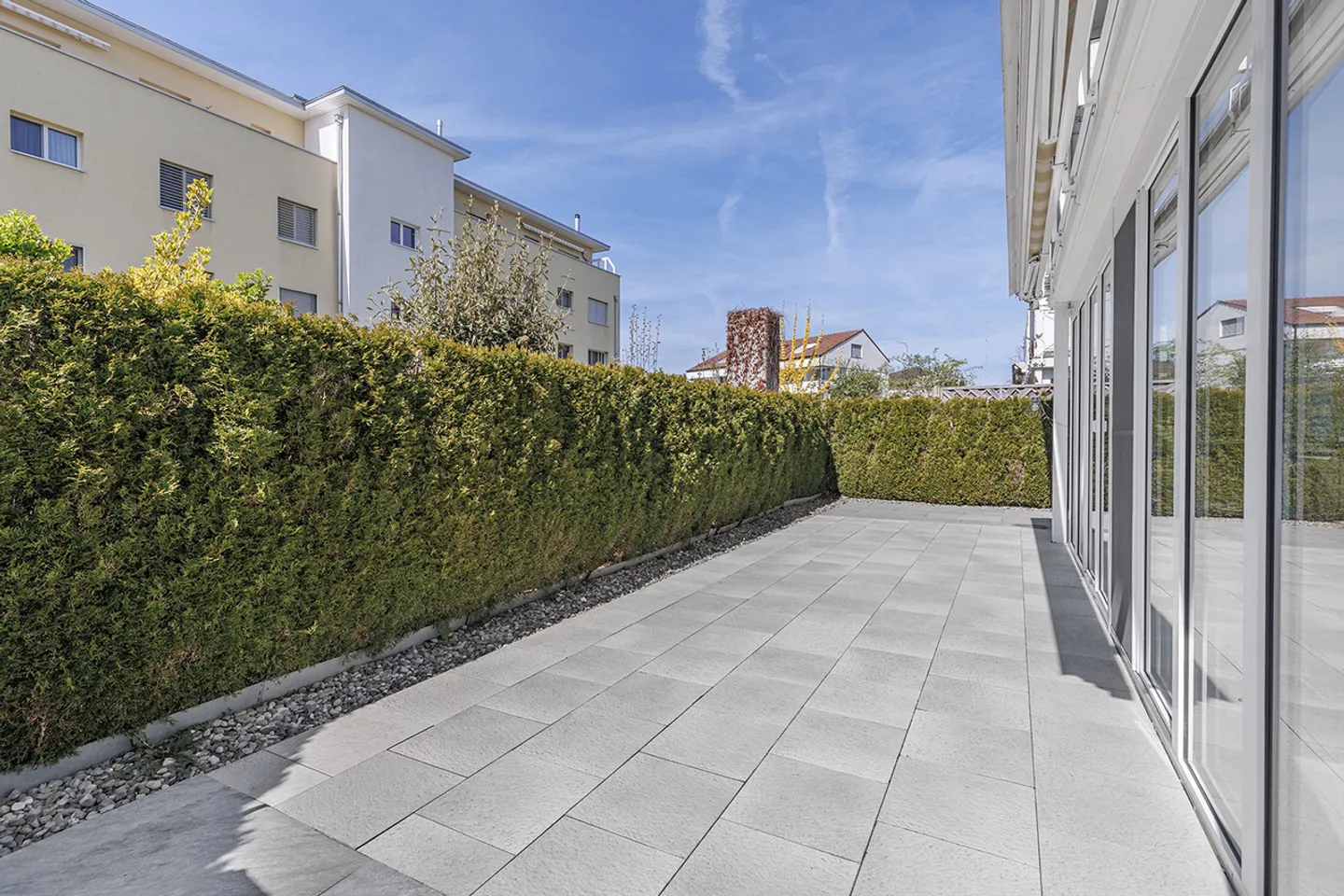 Family-friendly home with sunny garden seating area - Photo 8 of 9