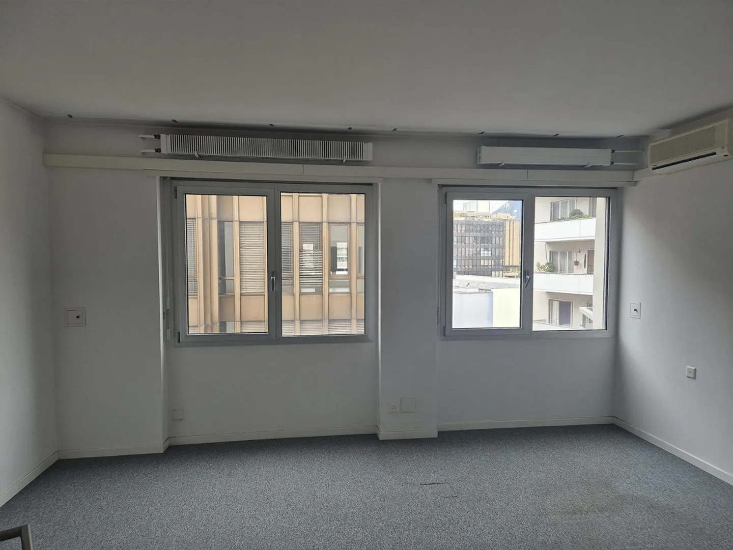 Bureau spacieux au centre de Chiasso - Photo 20 sur 24