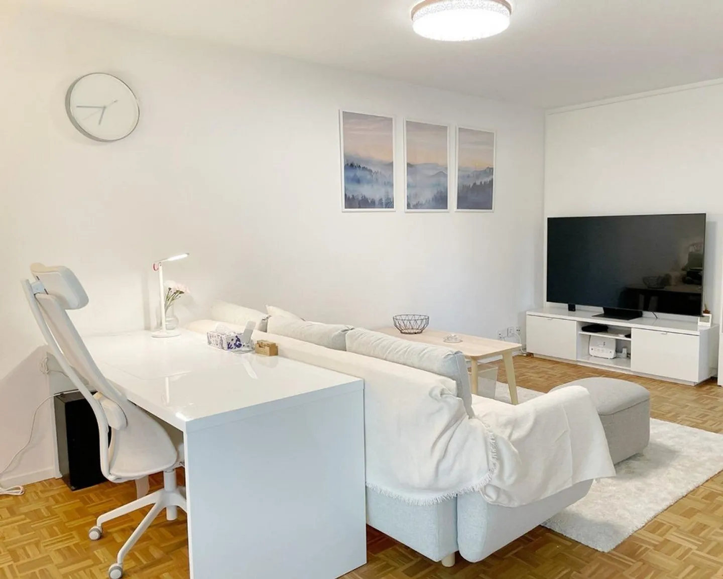 Moderne 2.5-Zimmer-Wohnung mit Balkon - Foto 2 von 9