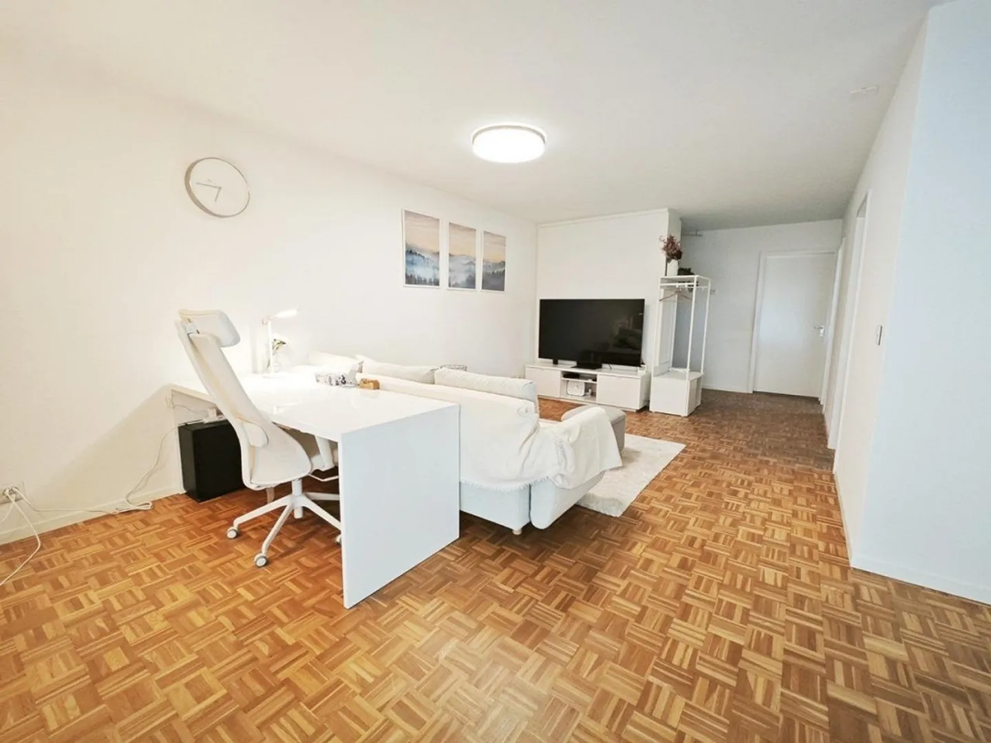 Moderne 2.5-Zimmer-Wohnung mit Balkon - Foto 8 von 9