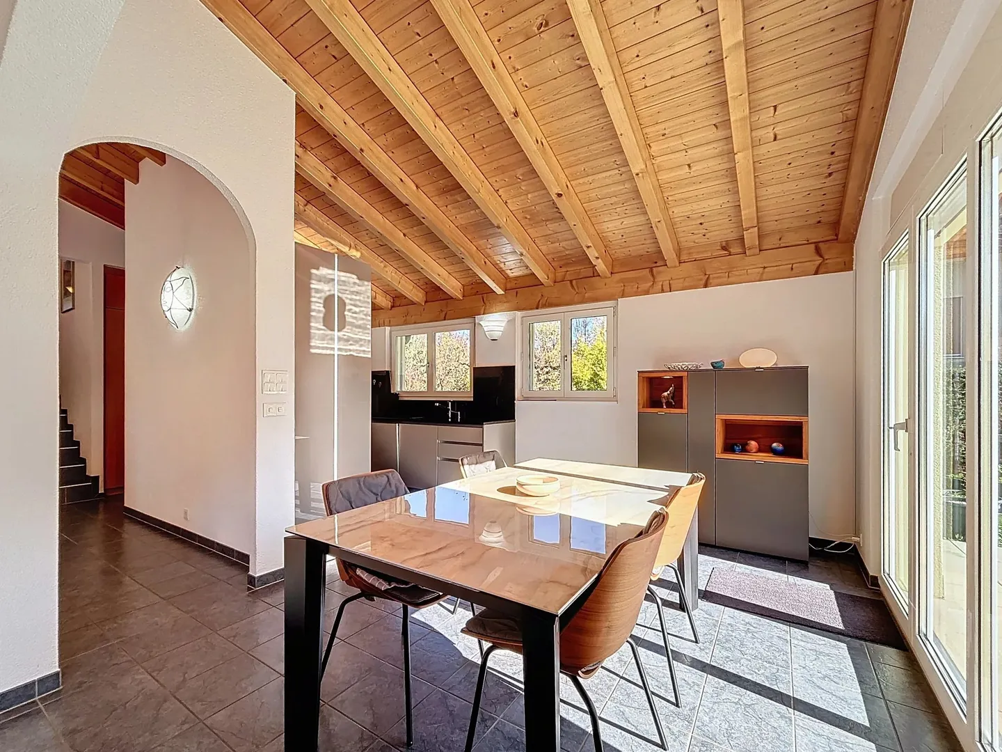 Villa familiale rénovée à Sion - Photo 5 sur 15