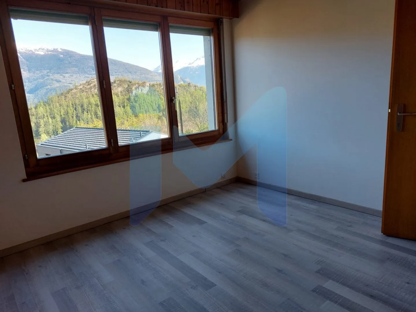 Appartement au Rez-de-Chaussée - Photo 2 sur 8