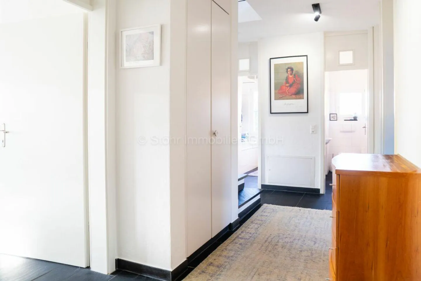 Stylish 6.5-room maisonette apartment with studio in a great location - Photo 8 of 22