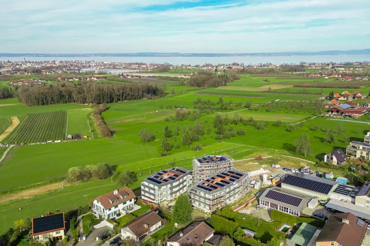 Sogno abitativo sostenibile con vista unica sul lago - Foto 2 di 6
