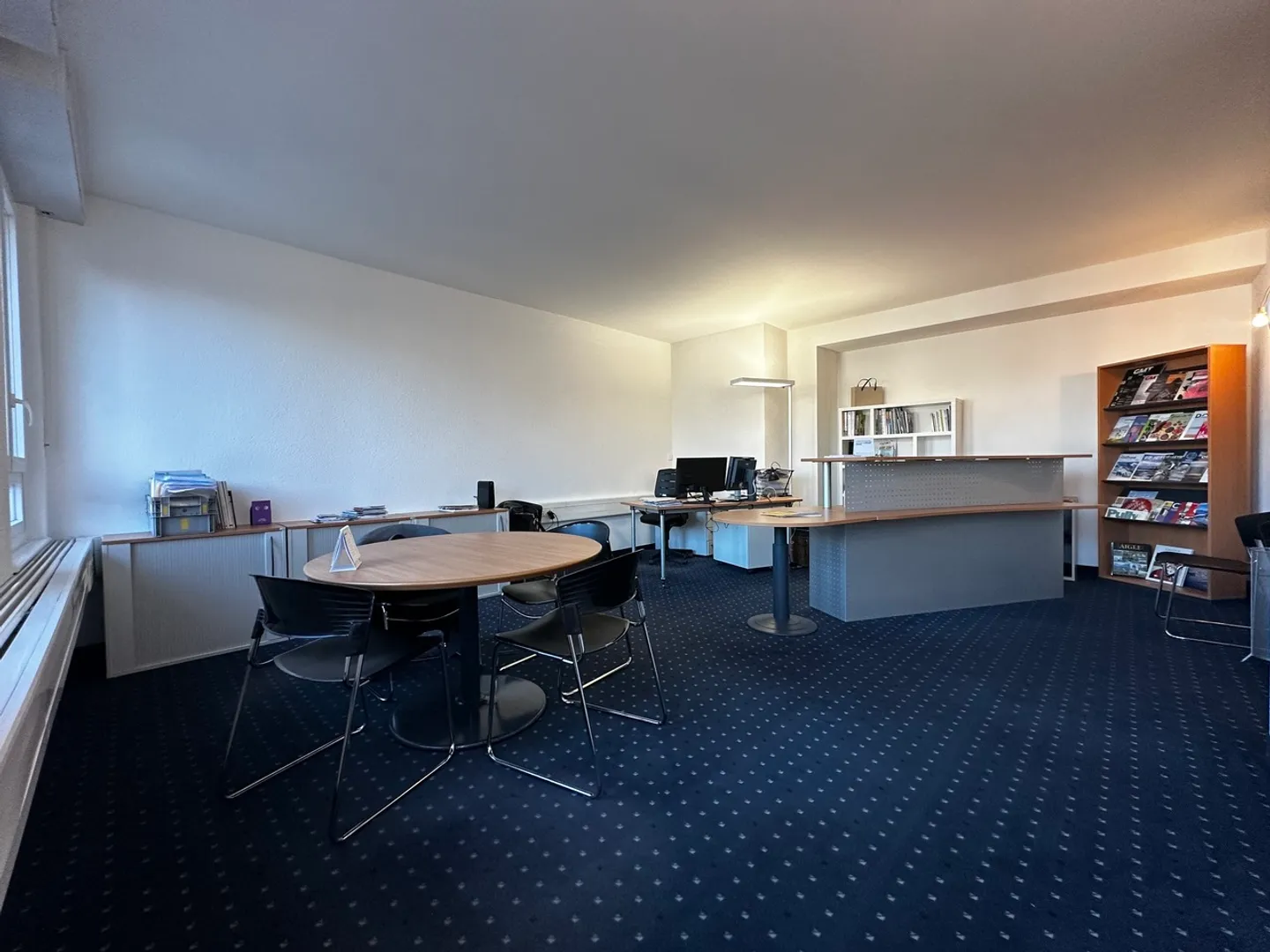 Edificio ad uso misto in affitto - Foto 2 di 8