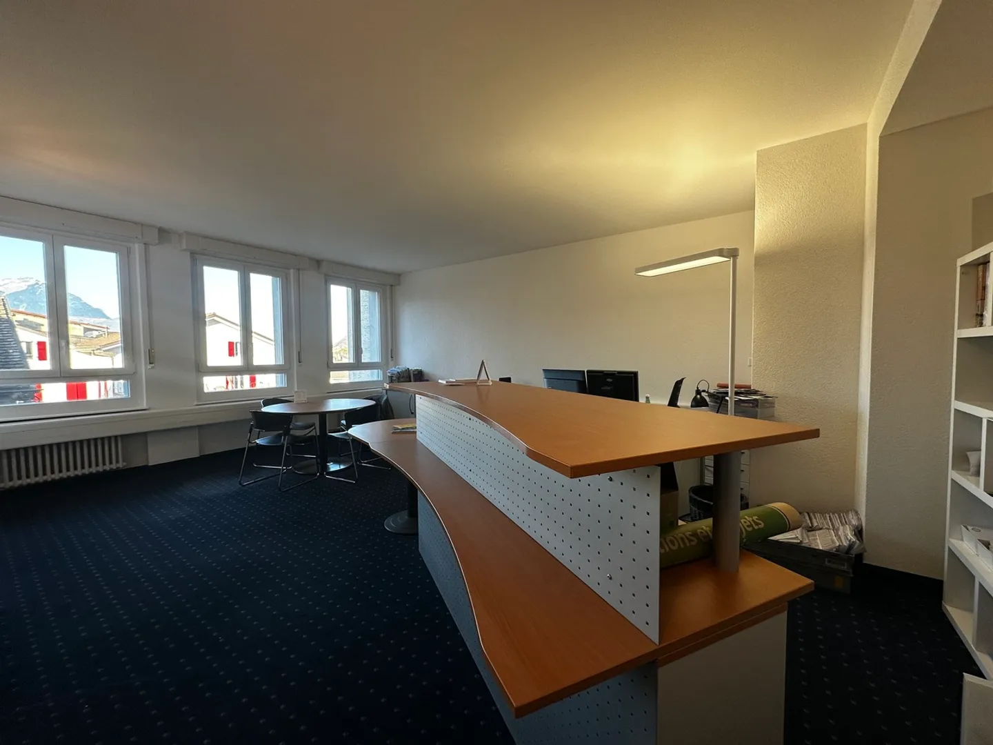 Edificio ad uso misto in affitto - Foto 3 di 8