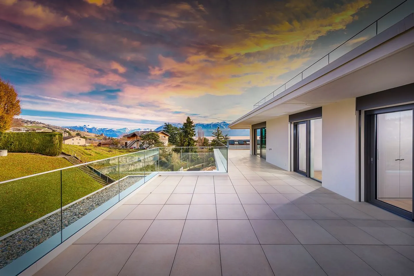 Appartement d'exception directement sur le bord du lac - Photo 1 sur 7