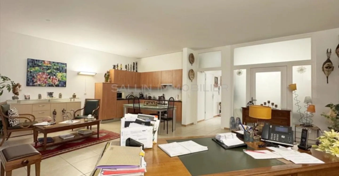 Office space for rent - Photo 7 of 13