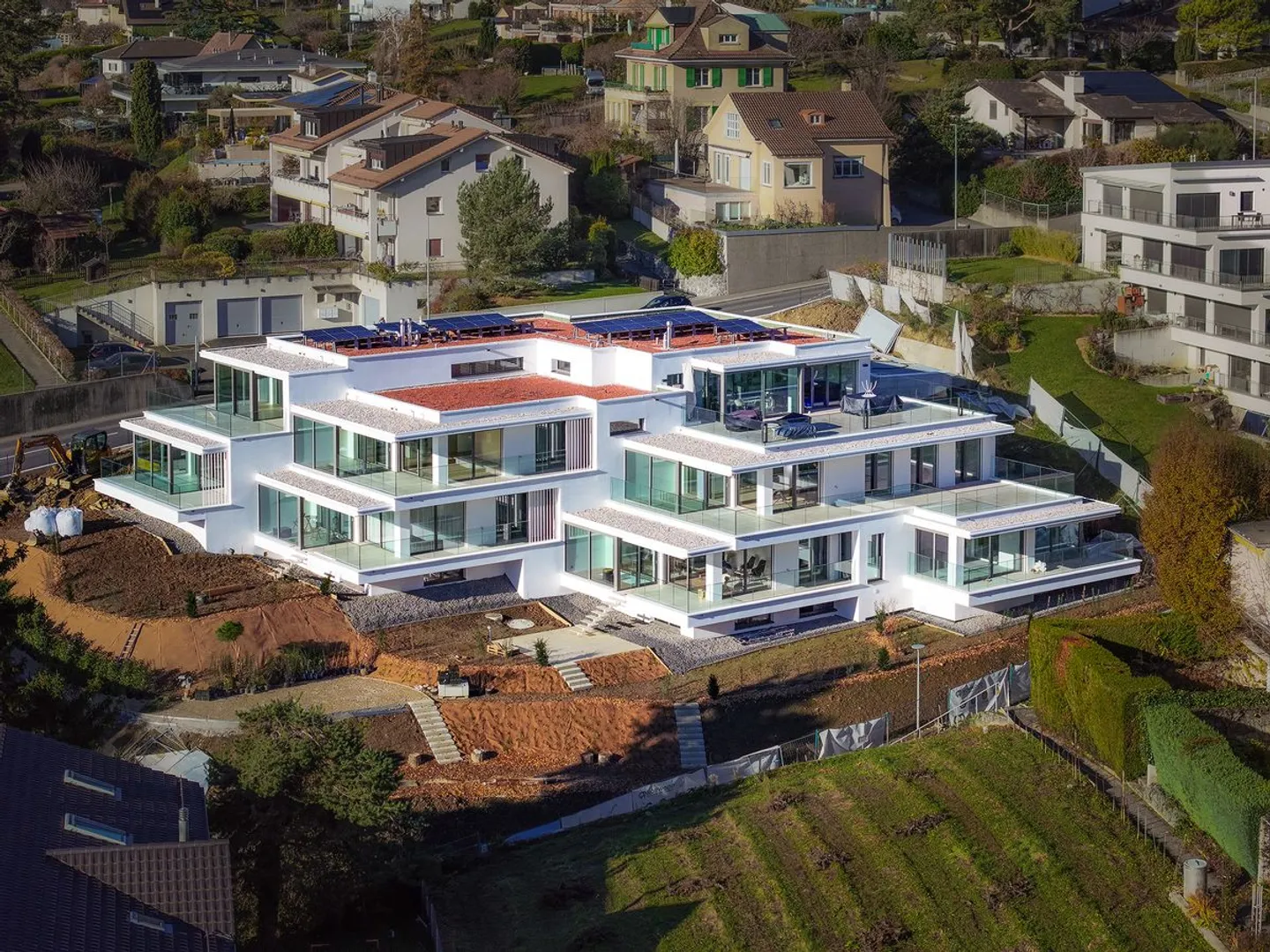 Appartement d'exception directement sur le bord du lac - Photo 2 sur 7