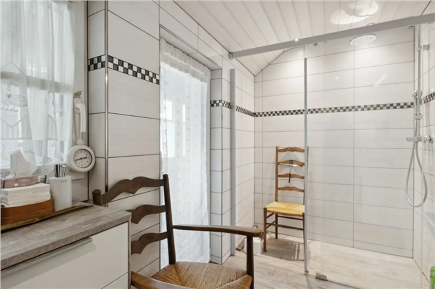 Einzigartige Immobilie mit Restaurant - Foto 8 von 13