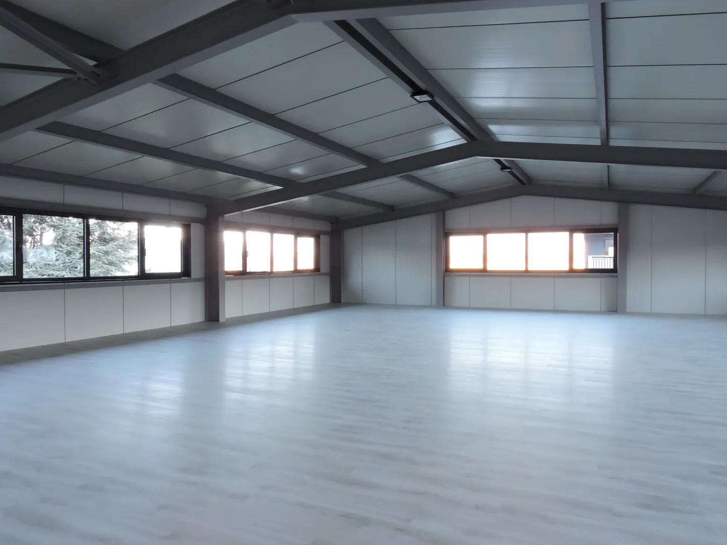 Contemporary Office Space - Photo 2 of 4