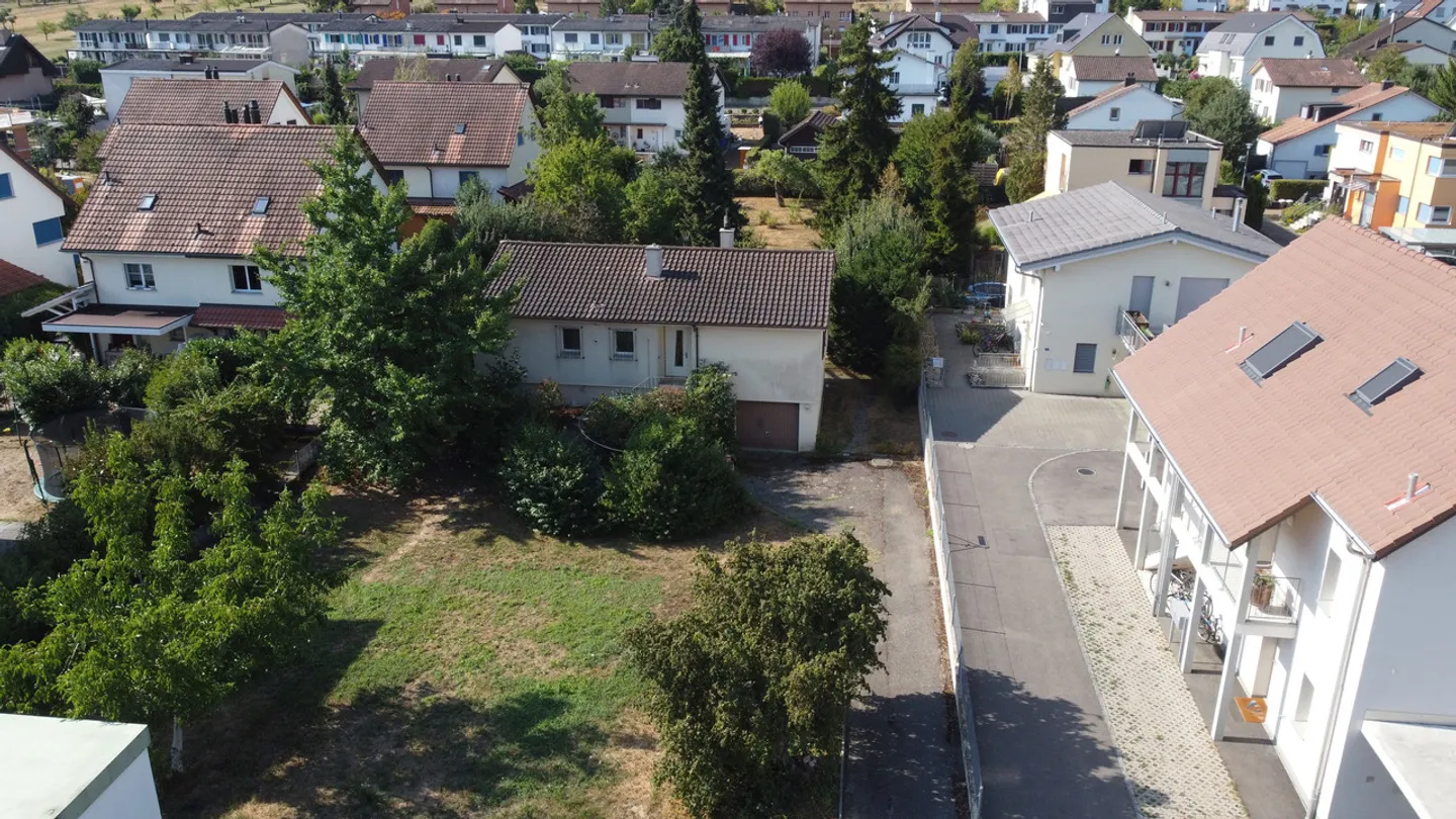 Bauland mit Entwicklungspotenzial auf 1'451 m2 Grundstücksfläche - Photo 5 of 5