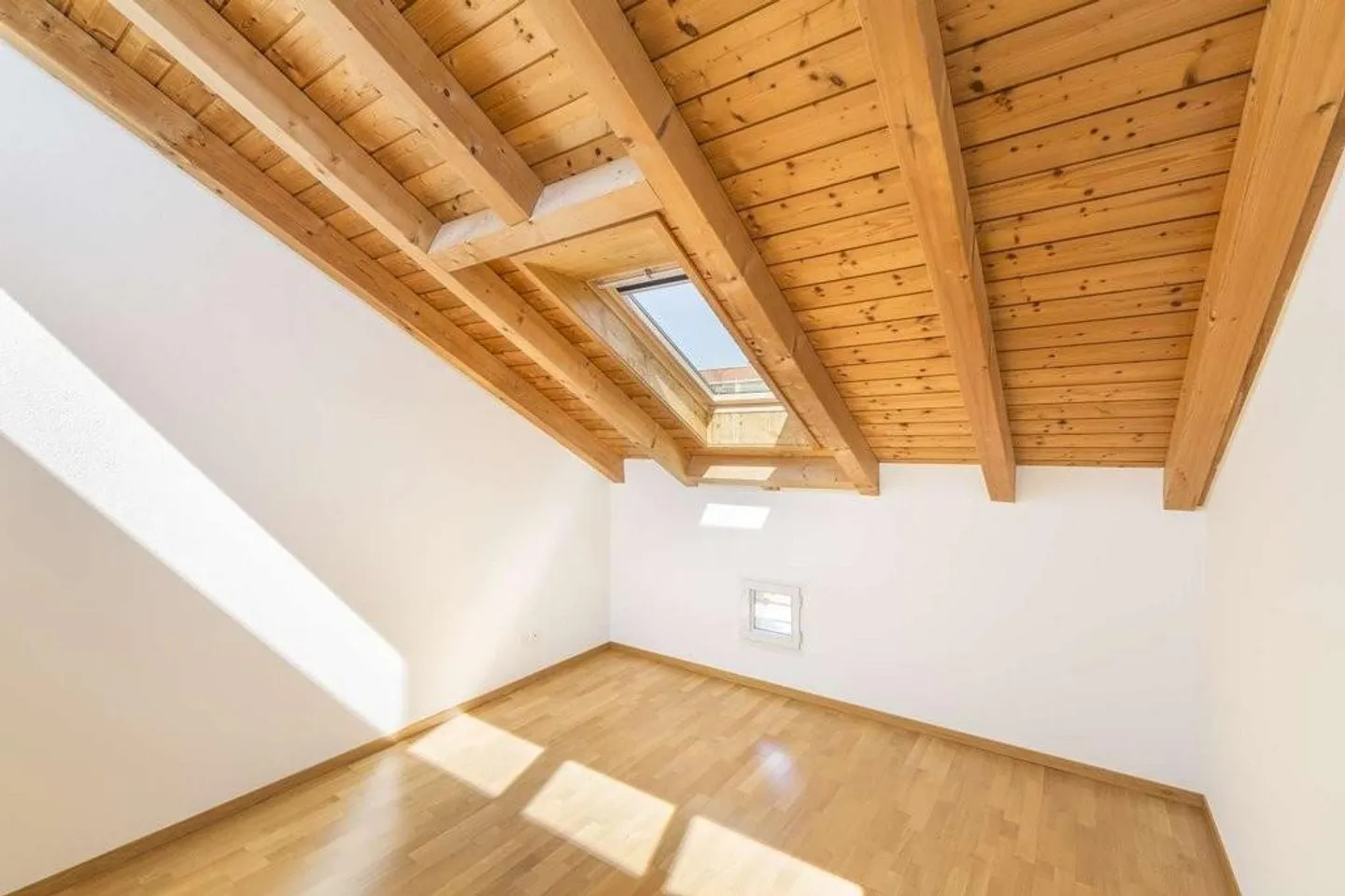 Appartamento da sogno in affitto nel quartiere romano! - Foto 4 di 8