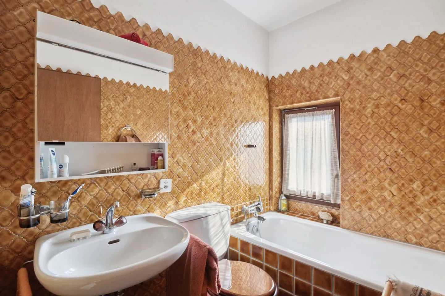 Charming Duplex Apartment - Photo 7 of 10