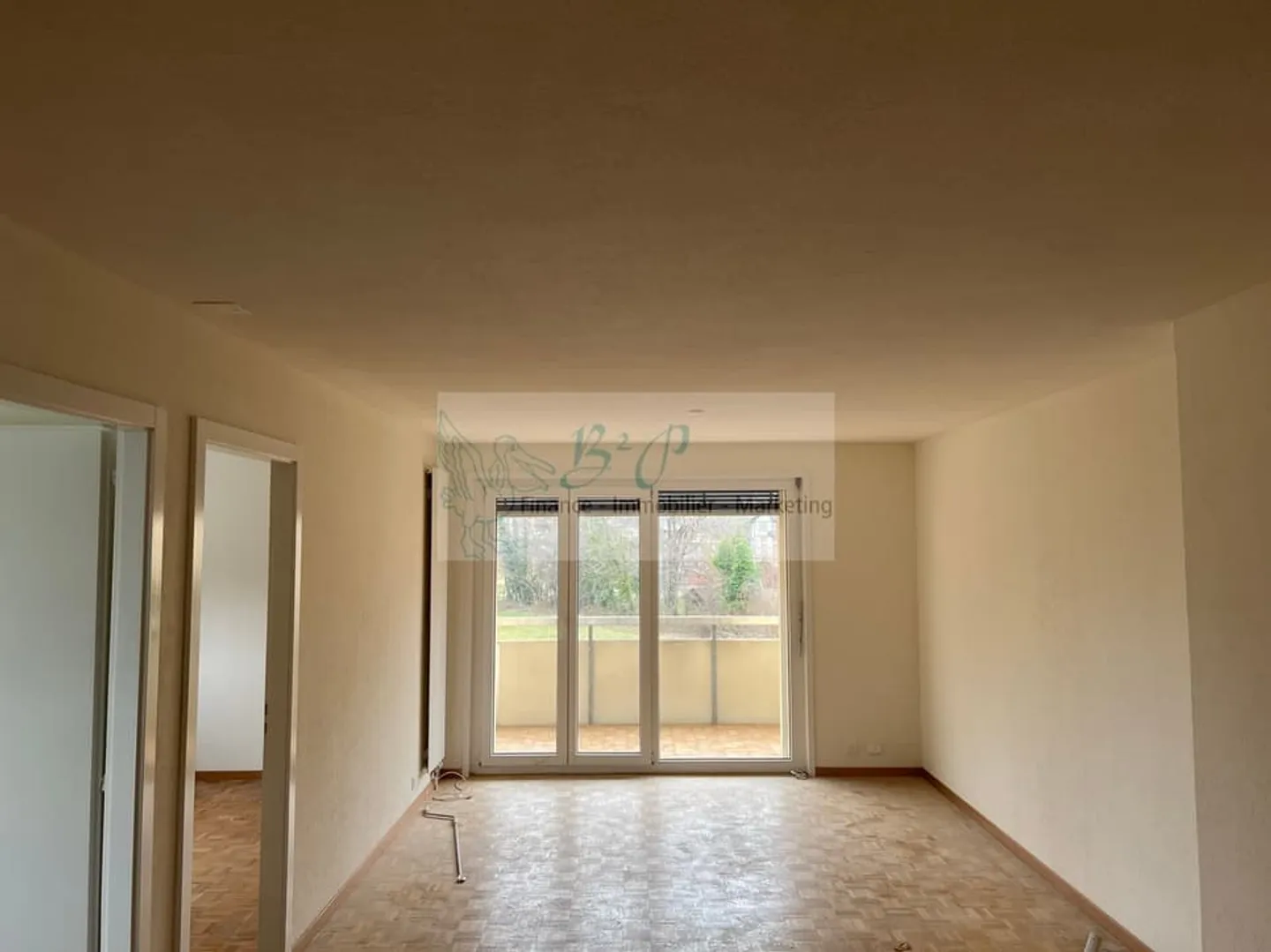 Appartamento di 3,5 stanze con grande balcone - Foto 2 di 10
