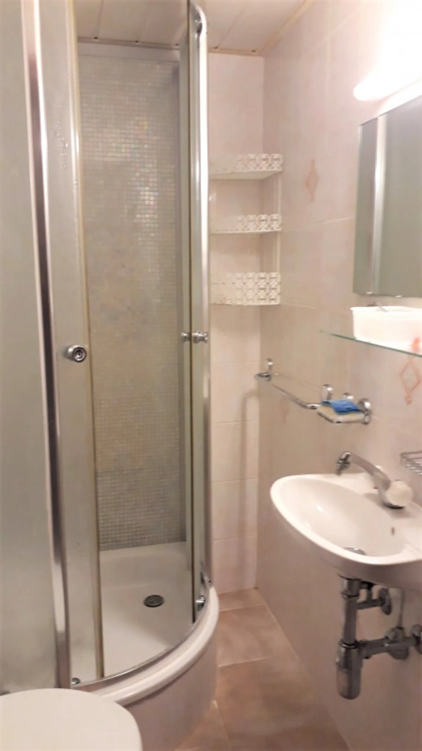 Casa di 5,5 locali con frontone nel centro del villaggio, ingresso locale indipendente - Foto 13 di 13