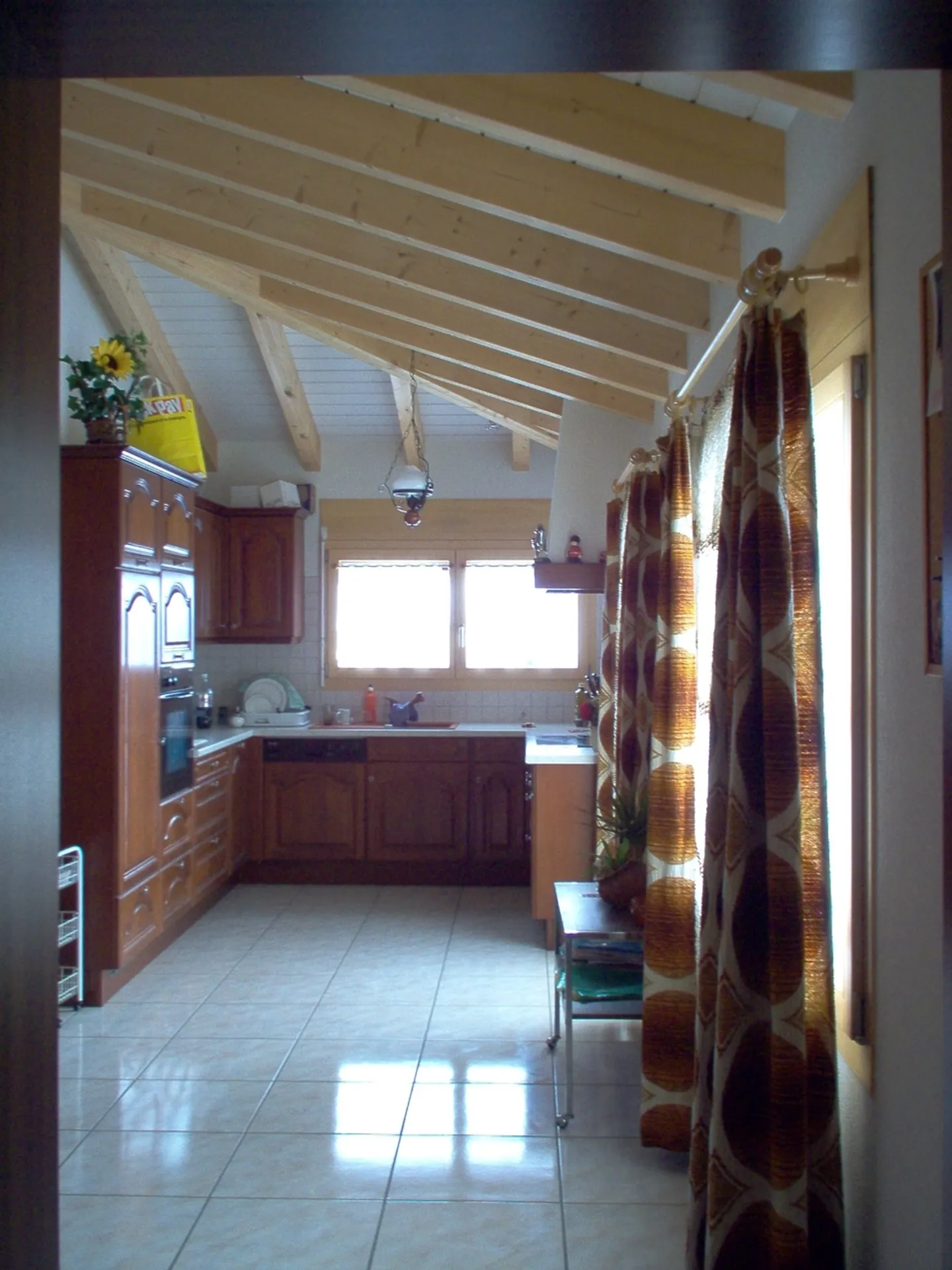 Bright 3.5-Room Apartment in the Center of Delémont - Photo 4 of 7